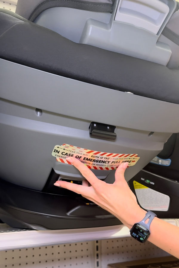ROTH ID TAG Safe Placement on the Safety 1st Turn and Go 360 Car Seat